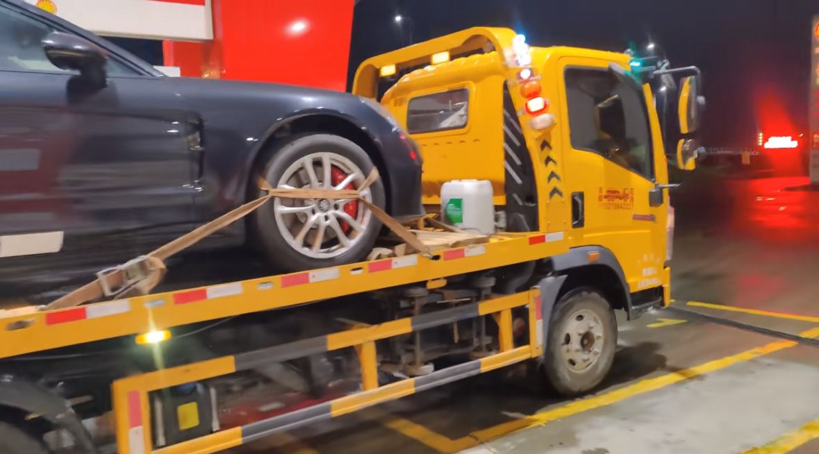 武隆行车途中遇到突发状况该如何呼叫道路救援？